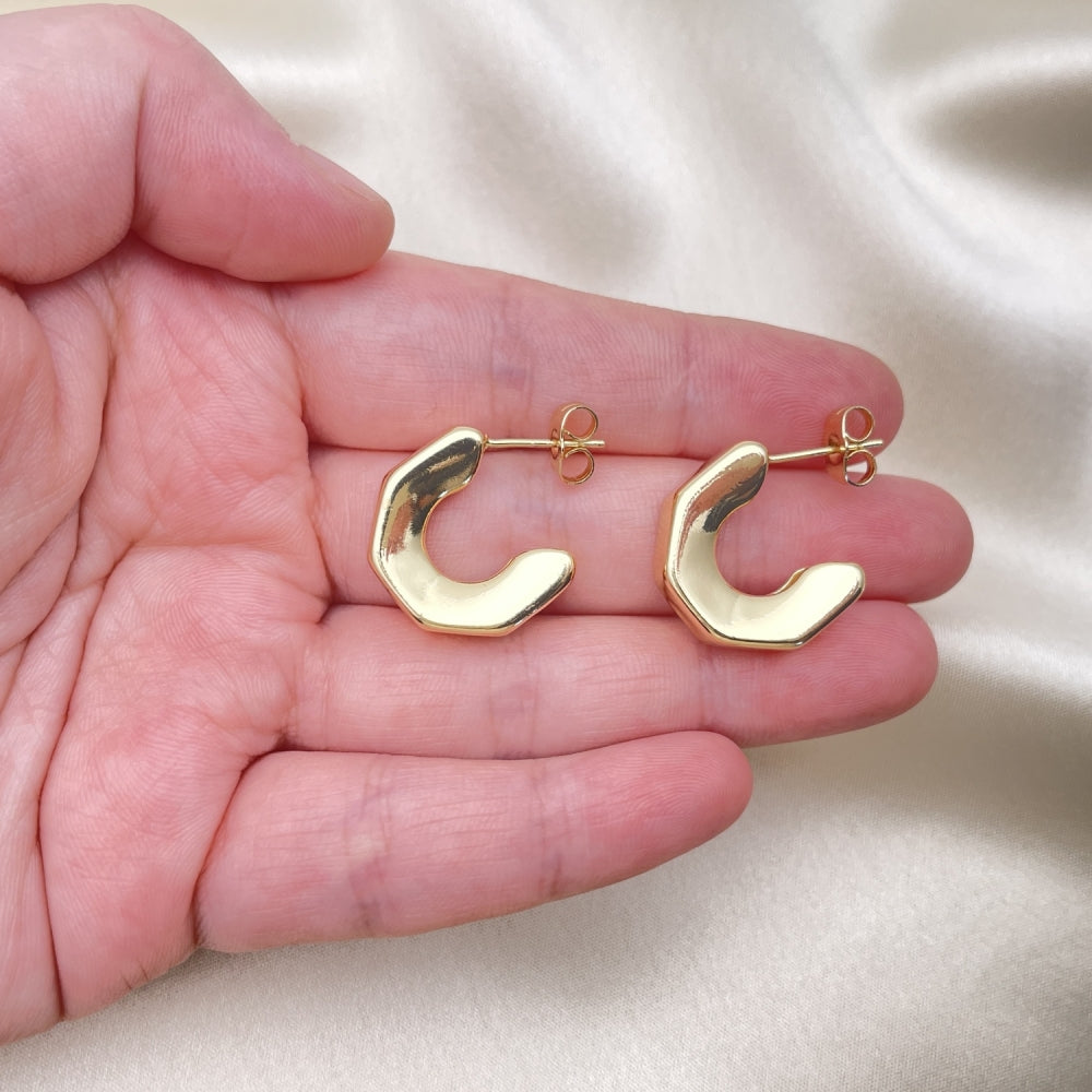 Oro Laminado Small Hoop, Gold Filled Style Polished, Golden Finish