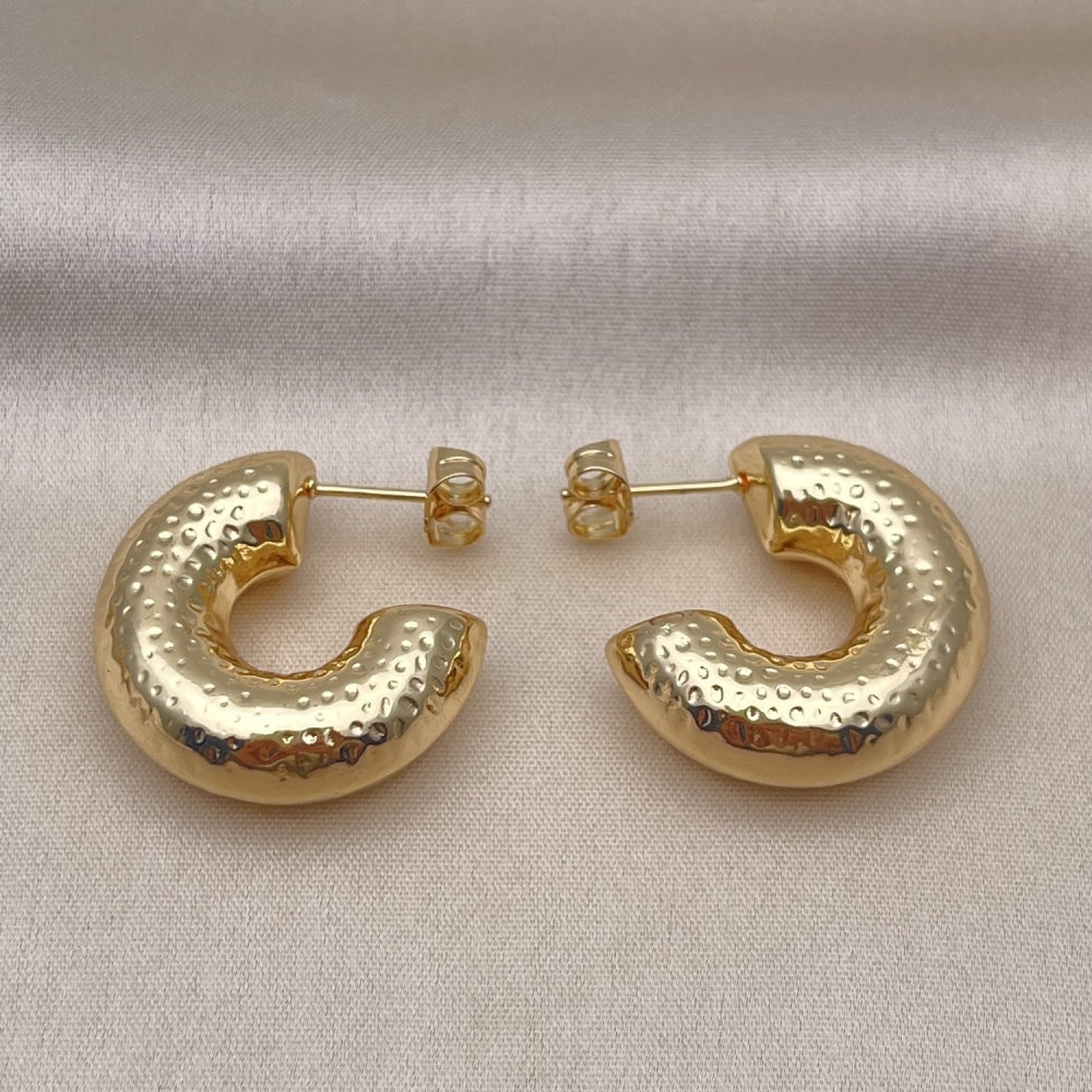 Oro Laminado Small Hoop, Gold Filled Style Hollow Design, Polished, Golden Finish