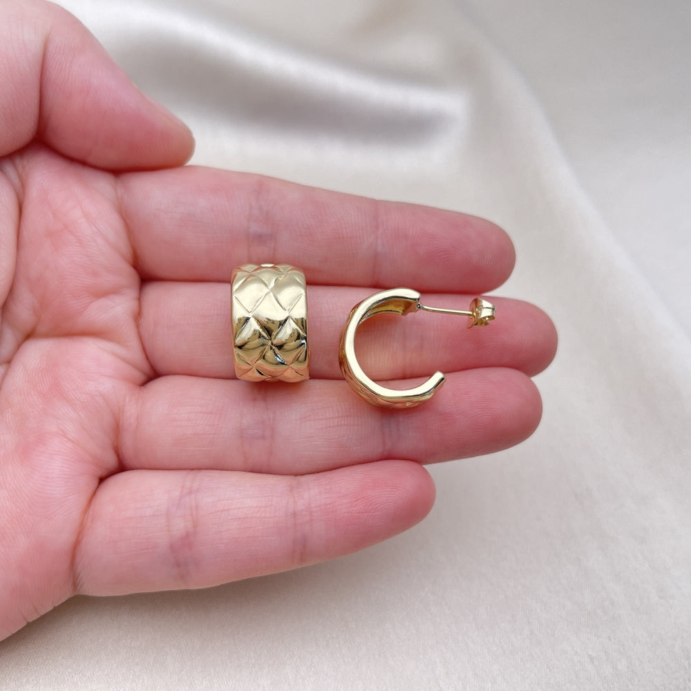 Oro Laminado Small Hoop, Gold Filled Style Polished, Golden Finish