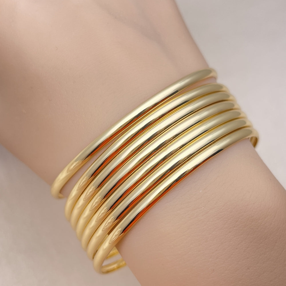 Oro Laminado Semanario Bangle, Gold Filled Style Polished, Golden Finish