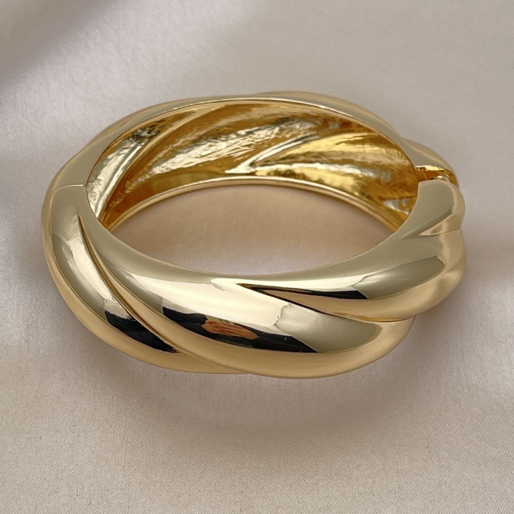 Oro Laminado Individual Bangle, Gold Filled Style Twist Design, Polished, Golden Finish