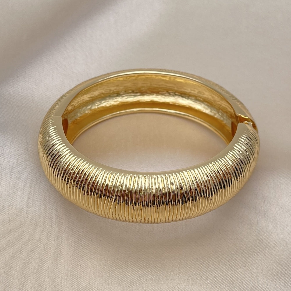 Oro Laminado Individual Bangle, Gold Filled Style Brushed Finish, Golden Finish