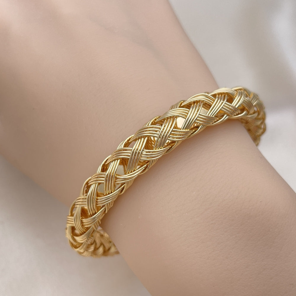 Oro Laminado Individual Bangle, Gold Filled Style Twist Design, Yellow Polished, Golden Finish