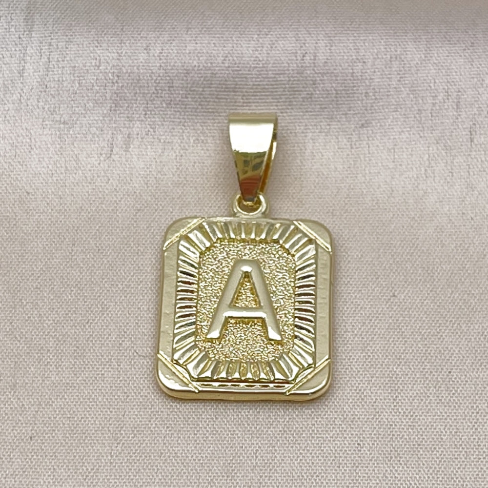 Oro Laminado Fancy Pendant, Gold Filled Style Initials Design, Diamond Cutting Finish, Golden Finish