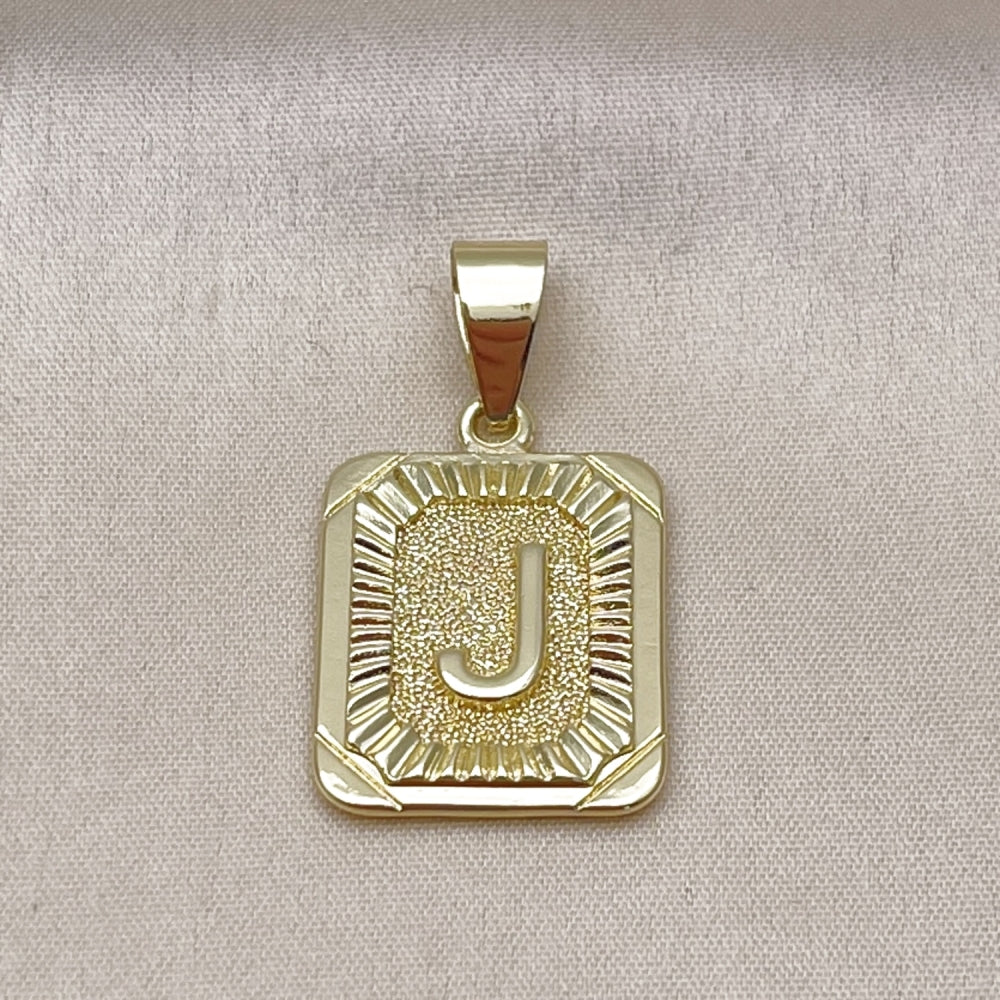 Oro Laminado Fancy Pendant, Gold Filled Style Initials Design, Diamond Cutting Finish, Golden Finish