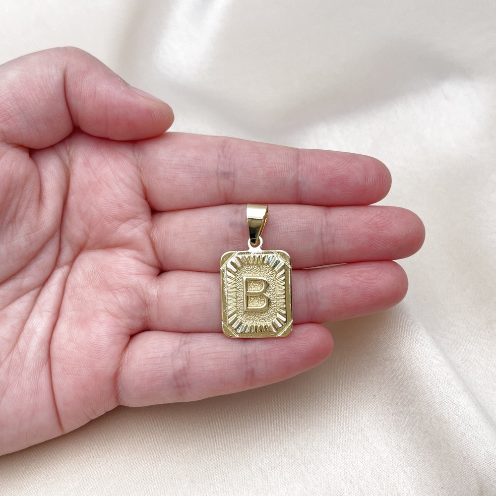 Oro Laminado Fancy Pendant, Gold Filled Style Initials Design, Diamond Cutting Finish, Golden Finish