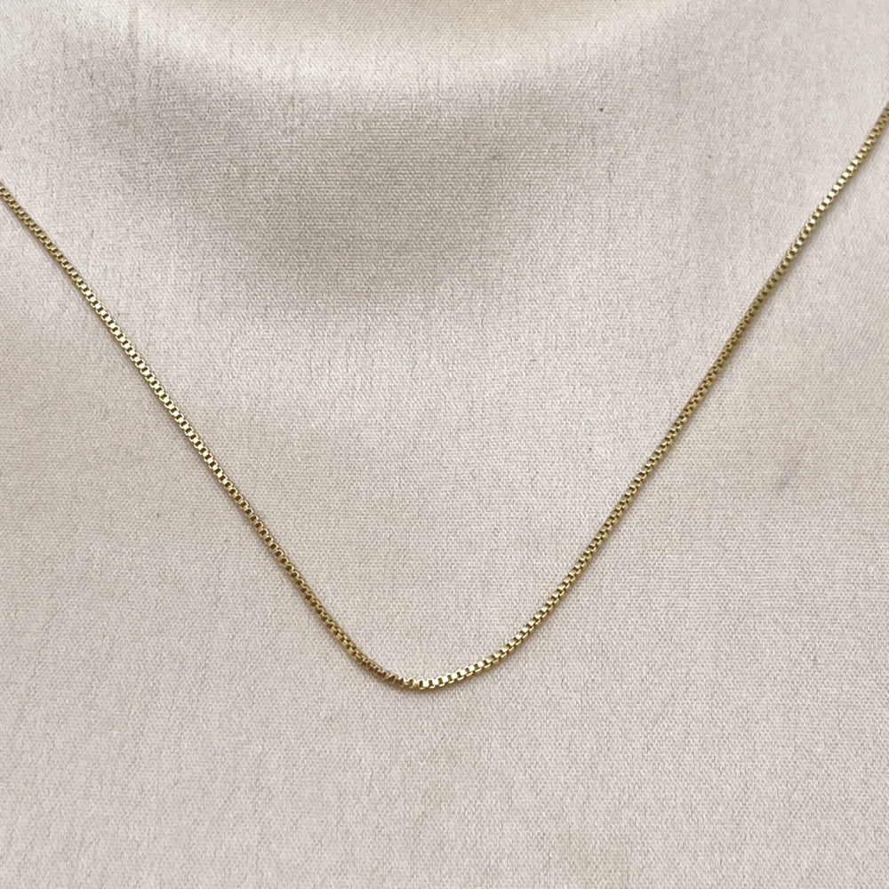 Oro Laminado Basic Necklace, Gold Filled Style Box Design, Polished, Golden Finish