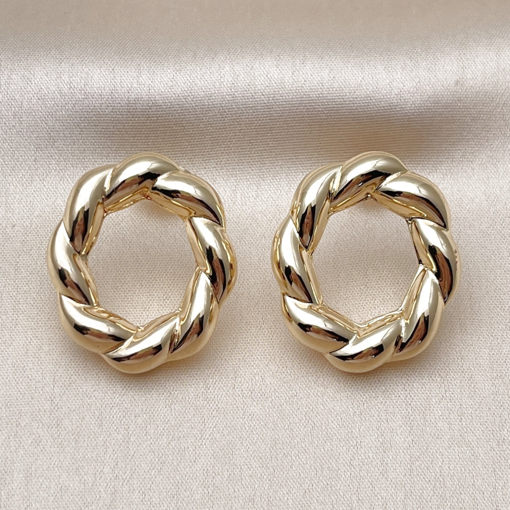 Oro Laminado Stud Earring, Gold Filled Style Hollow and Twist Design, Polished, Golden Finish