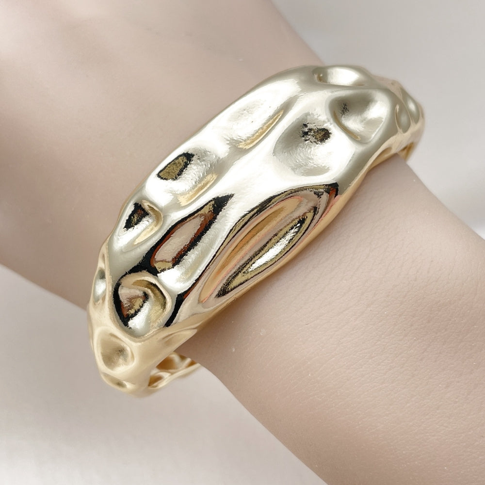 Oro Laminado Individual Bangle, Gold Filled Style Polished, Golden Finish