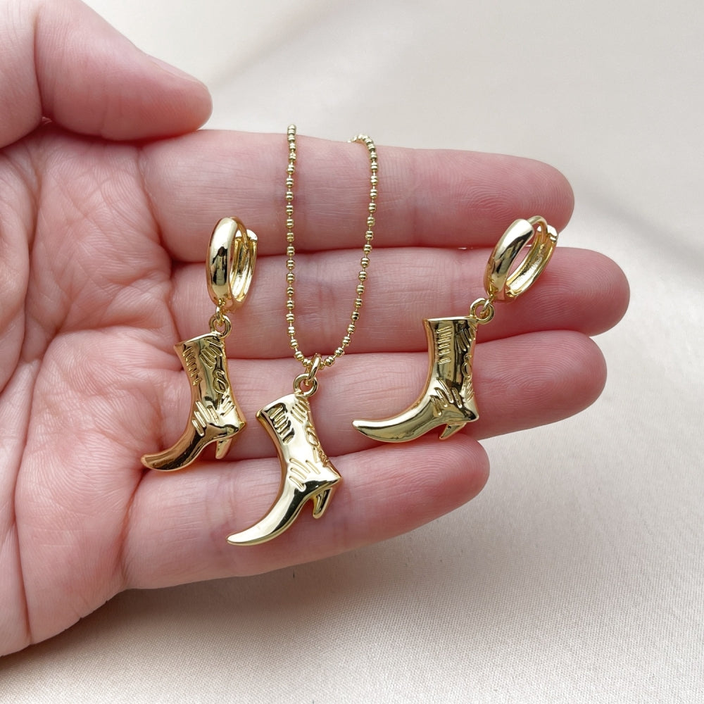 Oro Laminado Earring and Pendant Adult Set, Gold Filled Style Shoes Design, Polished, Golden Finish