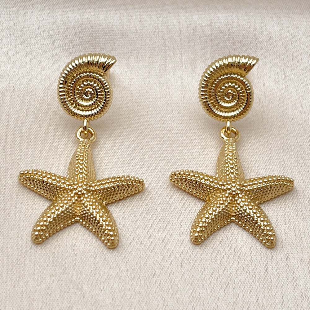 Oro Laminado Dangle Earring, Gold Filled Style Star and Snail Design, Matte Finish, Golden Finish
