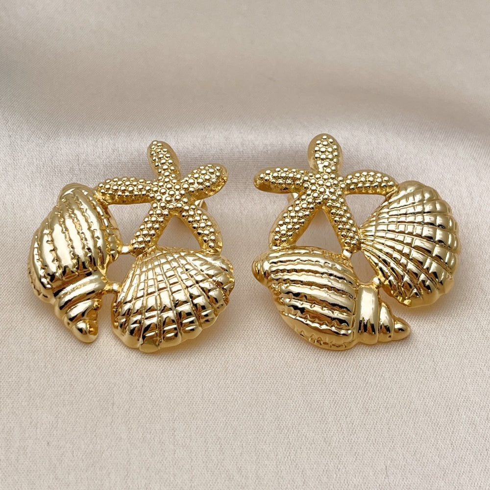 Oro Laminado Stud Earring, Gold Filled Style Star and Shell Design, Polished, Golden Finish