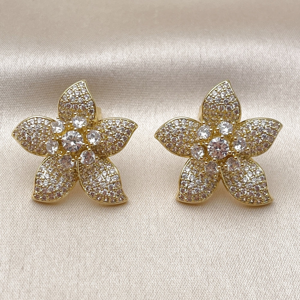 Oro Laminado Stud Earring, Gold Filled Style Flower Design, with White Cubic Zirconia and White Micro Pave, Polished, Golden Finish