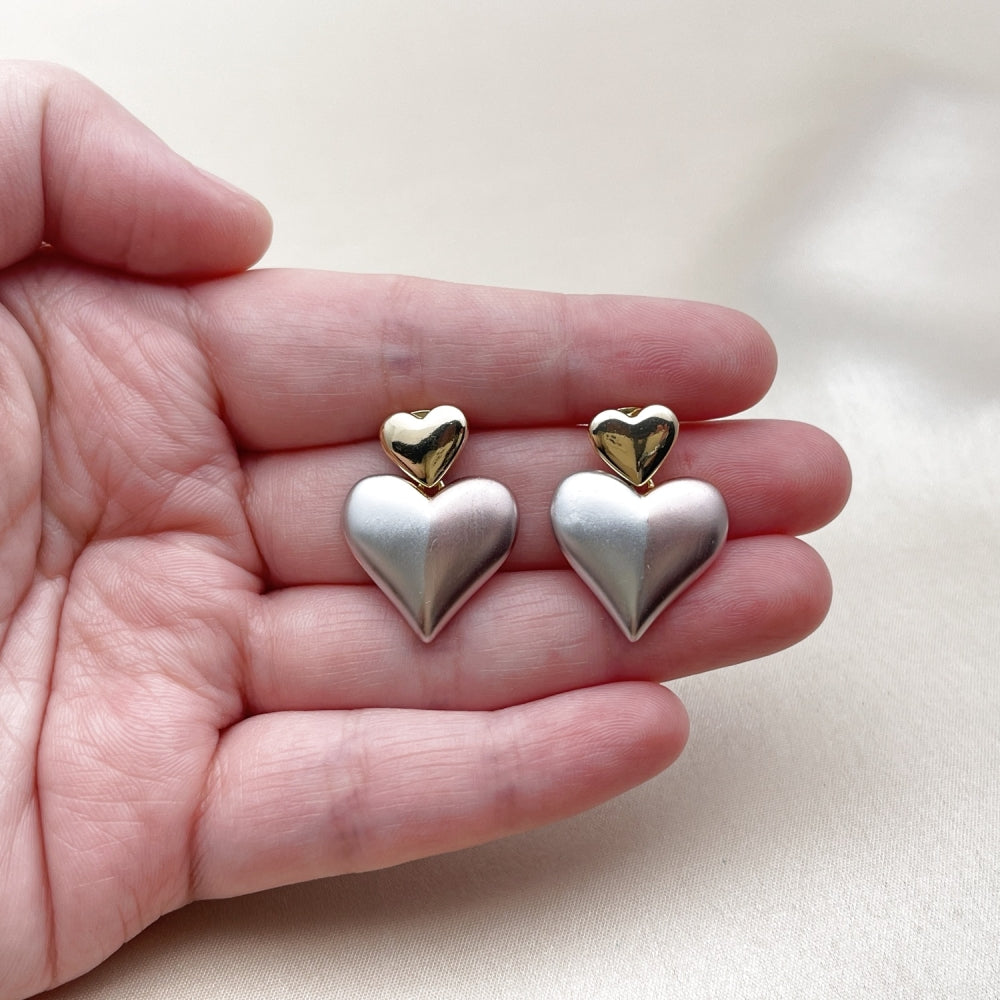 Oro Laminado Stud Earring, Gold Filled Style Heart Design, Polished, Tricolor