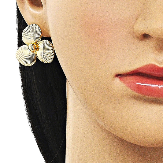 Oro Laminado Stud Earring, Gold Filled Style Flower Design, Diamond Cutting Finish, Golden Finish