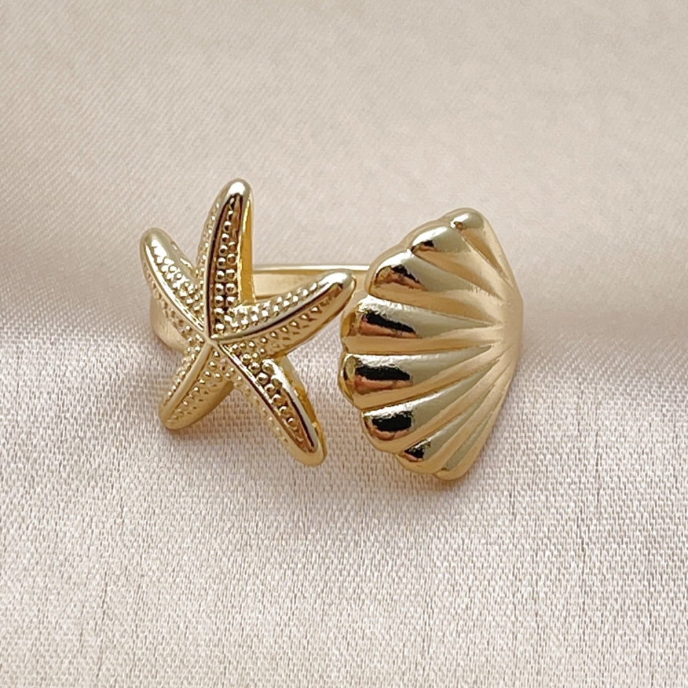 Oro Laminado Elegant Ring, Gold Filled Style Shell and Star Design, Polished, Golden Finish