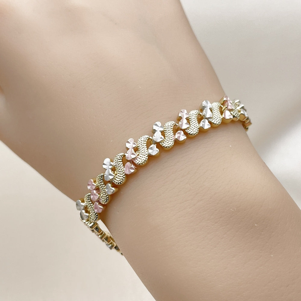Oro Laminado Solid Bracelet, Gold Filled Style Heart Design, Diamond Cutting Finish, Tricolor