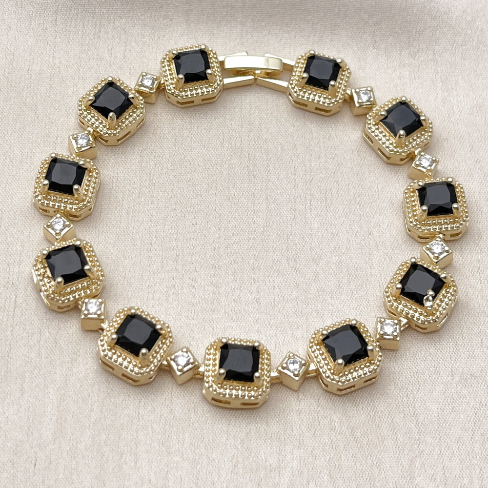 Oro Laminado Tennis Bracelet, Gold Filled Style Cluster Design, with Black and White Cubic Zirconia, Matte Finish, Golden Finish