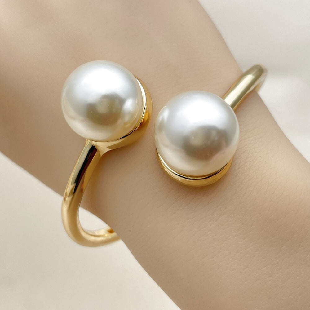 Oro Laminado Individual Bangle, Gold Filled Style Ball Design, with Ivory Pearl, Polished, Golden Finish