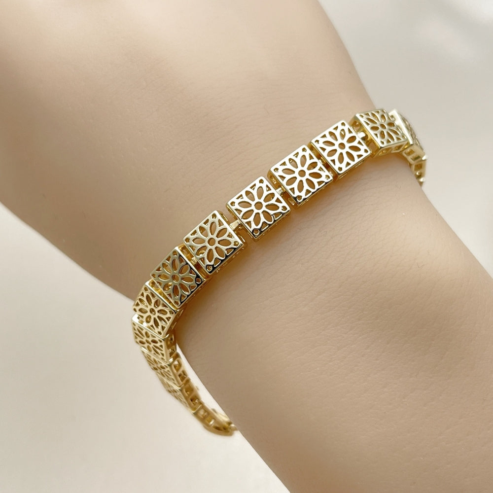 Oro Laminado Solid Bracelet, Gold Filled Style Flower and Filigree Design, Polished, Golden Finish