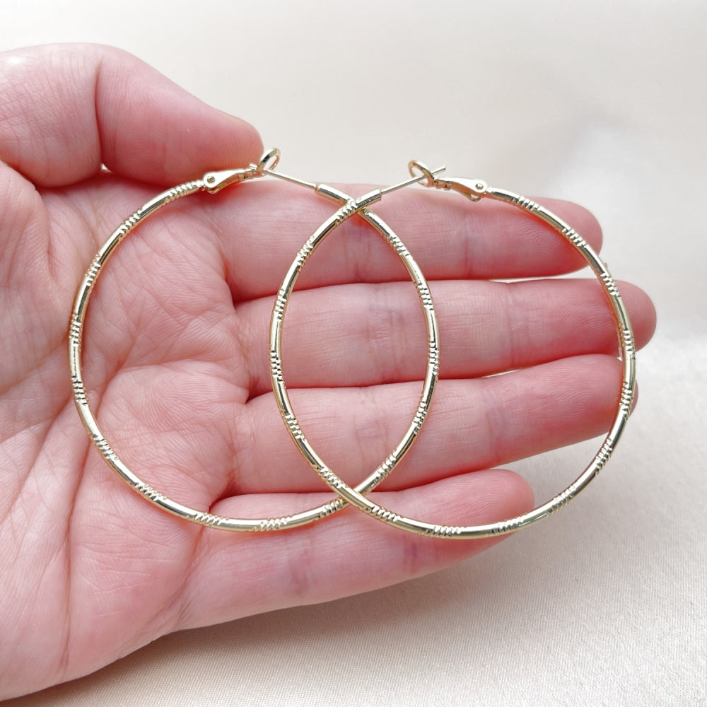 Oro Laminado Large Hoop, Gold Filled Style Diamond Cutting Finish, Golden Finish