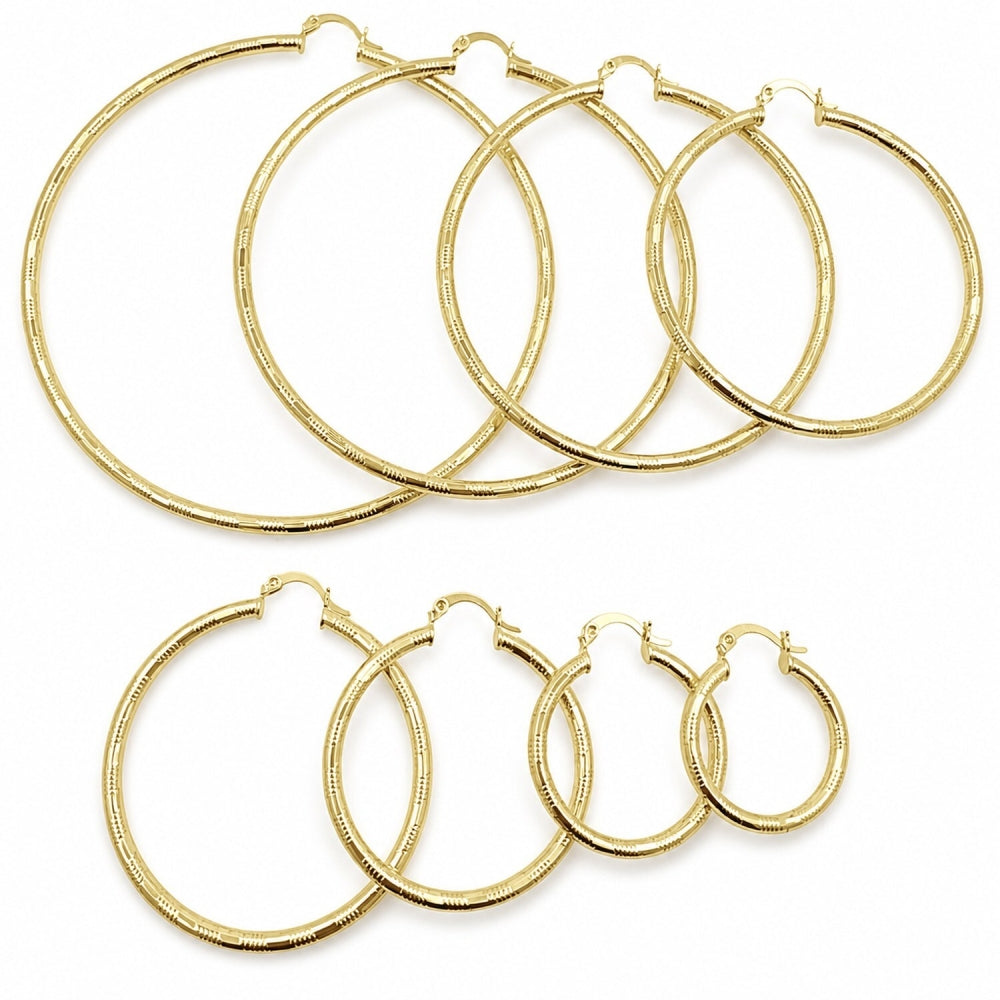 Oro Laminado Medium Hoop, Gold Filled Style Hollow Design, Diamond Cutting Finish, Golden Finish
