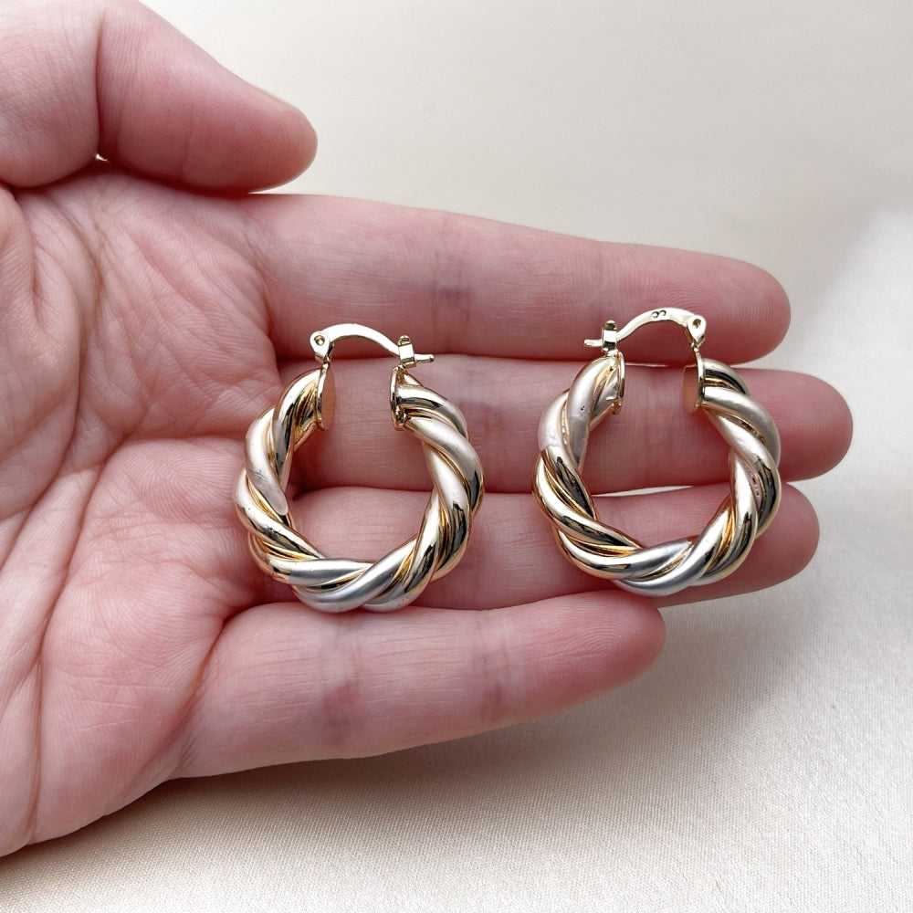 Oro Laminado Medium Hoop, Gold Filled Style Twist and Hollow Design, Diamond Cutting Finish, Tricolor