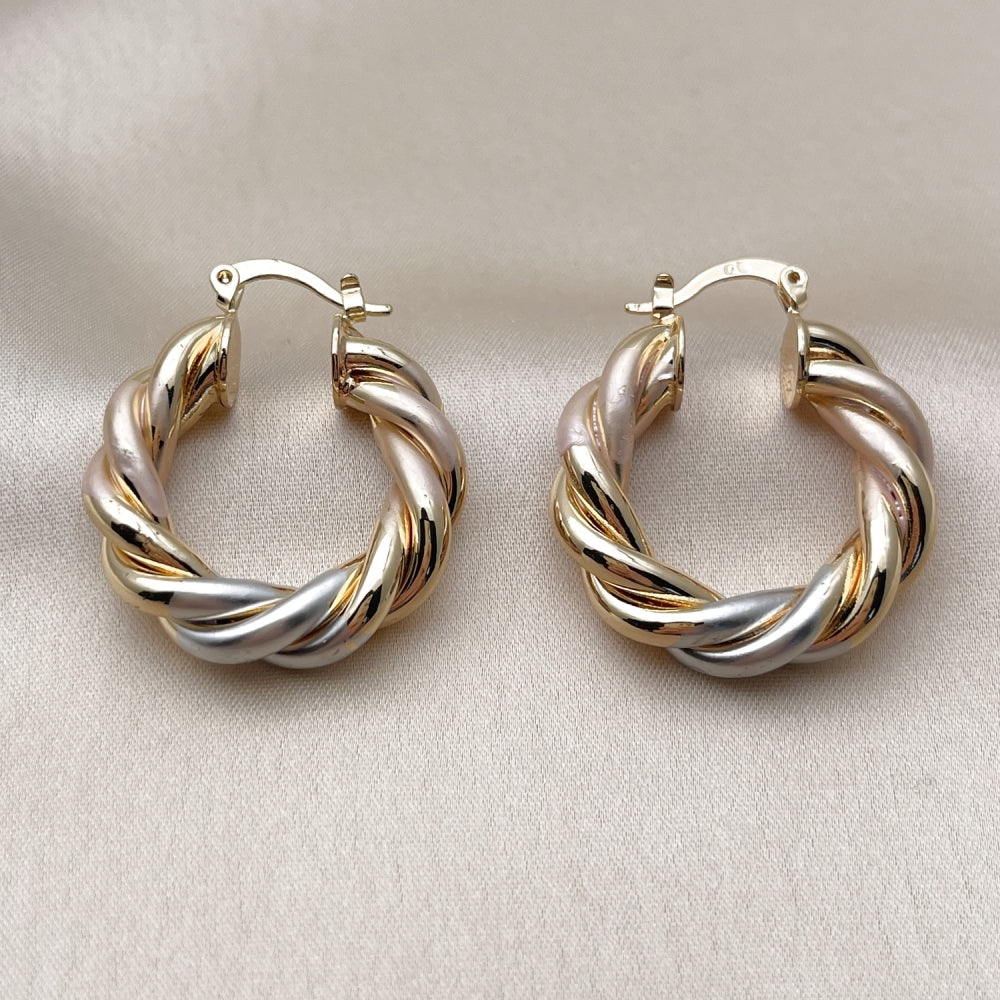 Oro Laminado Medium Hoop, Gold Filled Style Twist and Hollow Design, Diamond Cutting Finish, Tricolor