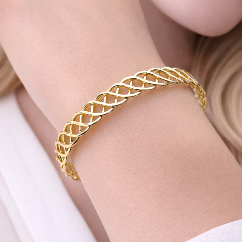 Oro Laminado Individual Bangle, Gold Filled Style Twist Design, Polished, Golden Finish