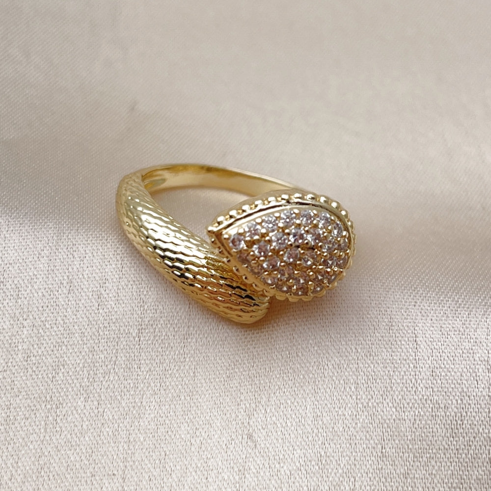 Oro Laminado Multi Stone Ring, Gold Filled Style Teardrop Design, with White Cubic Zirconia, Diamond Cutting Finish, Golden Finish