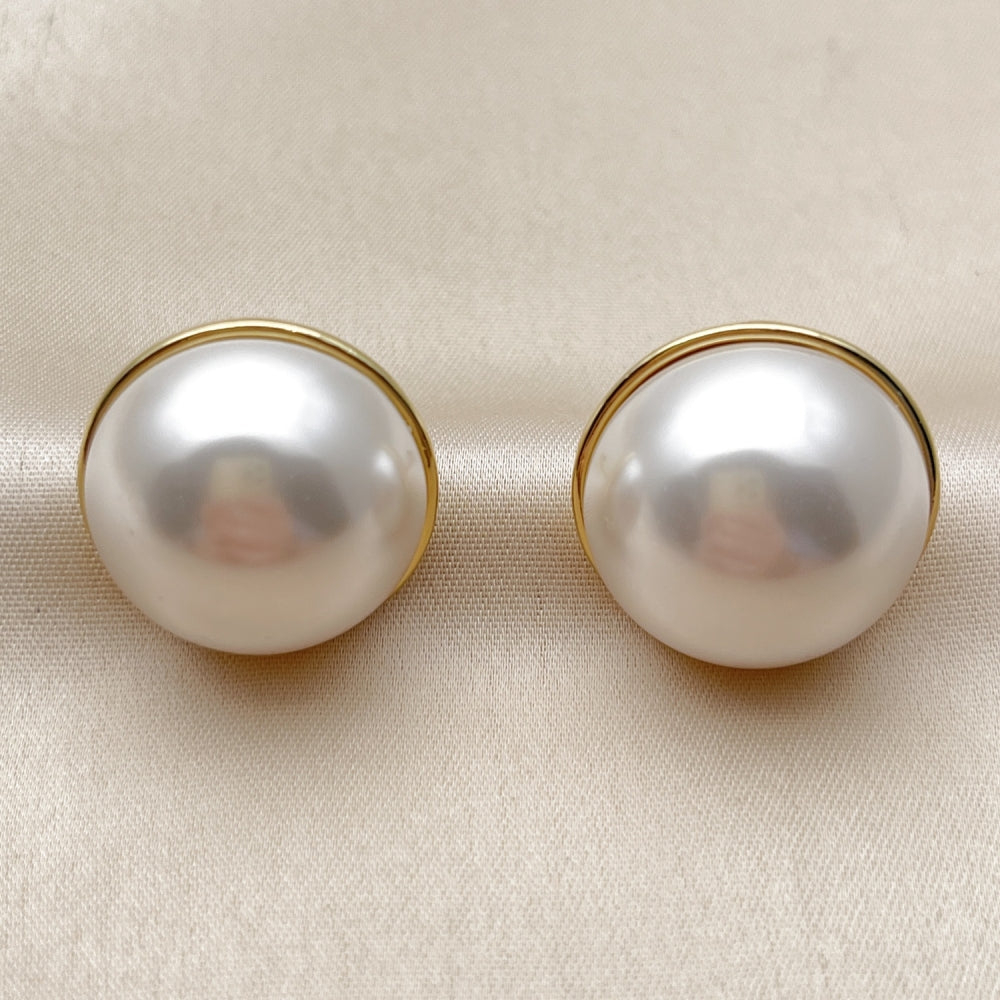 Oro Laminado Stud Earring, Gold Filled Style Ball Design, with Ivory Pearl, Polished, Golden Finish