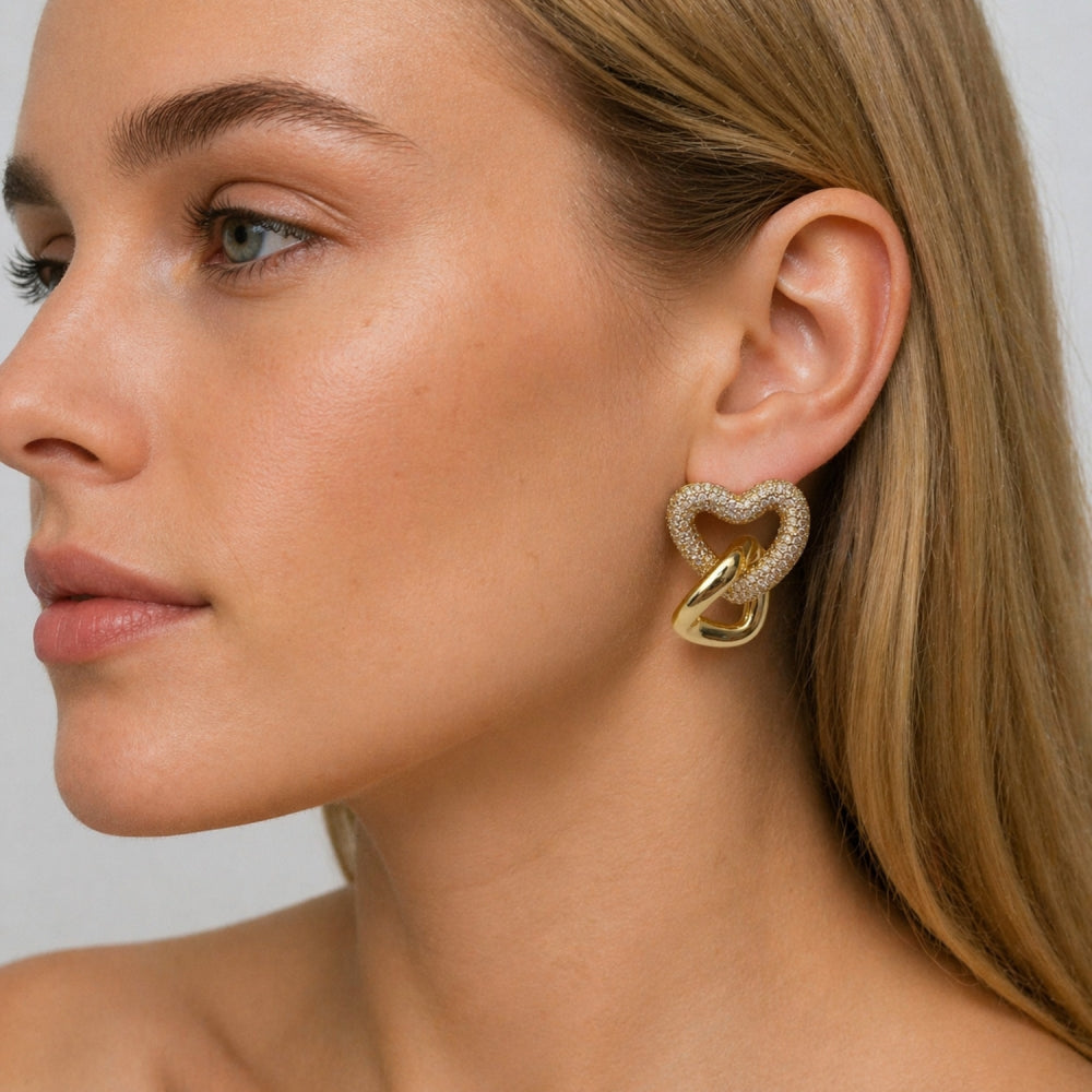 Oro Laminado Stud Earring, Gold Filled Style Heart Design, with White Cubic Zirconia, Polished, Golden Finish