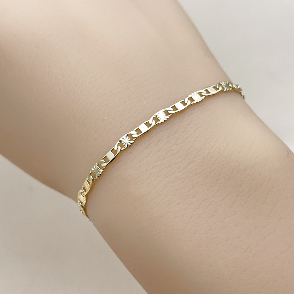 Oro Laminado Basic Bracelet, Gold Filled Style Mariner Design, Diamond Cutting Finish, Golden Finish