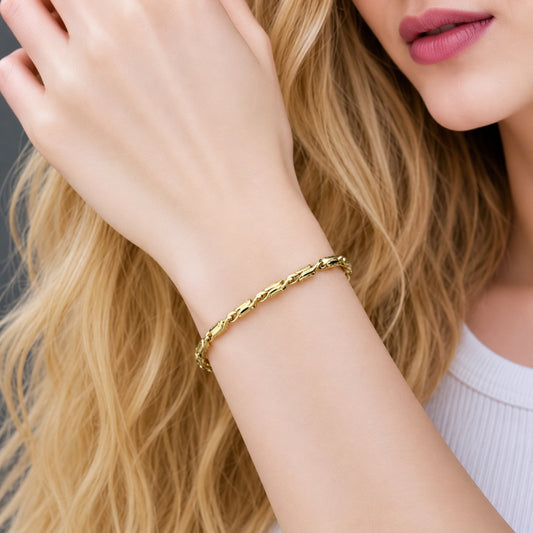 Oro Laminado Basic Bracelet, Gold Filled Style Paperclip Design, Polished, Golden Finish