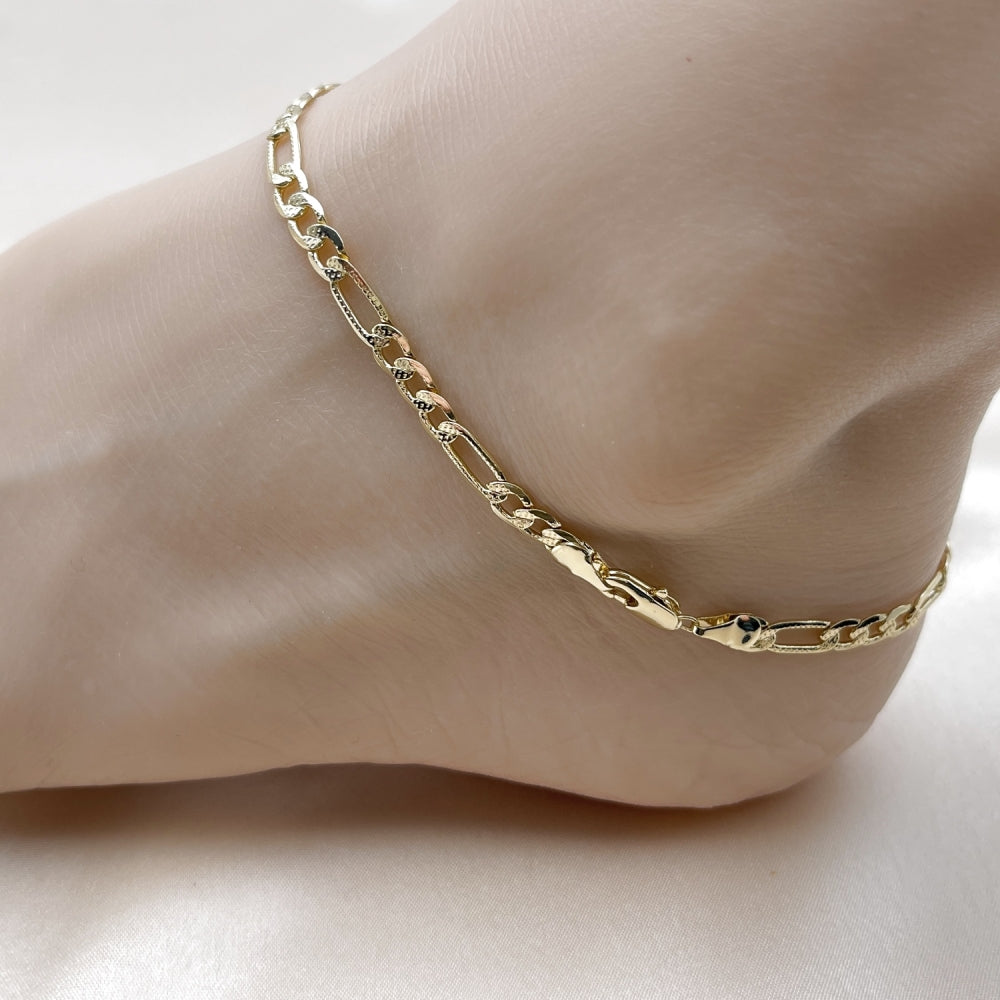 Oro Laminado Basic Anklet, Gold Filled Style Figaro Concave Design, Diamond Cutting Finish, Golden Finish