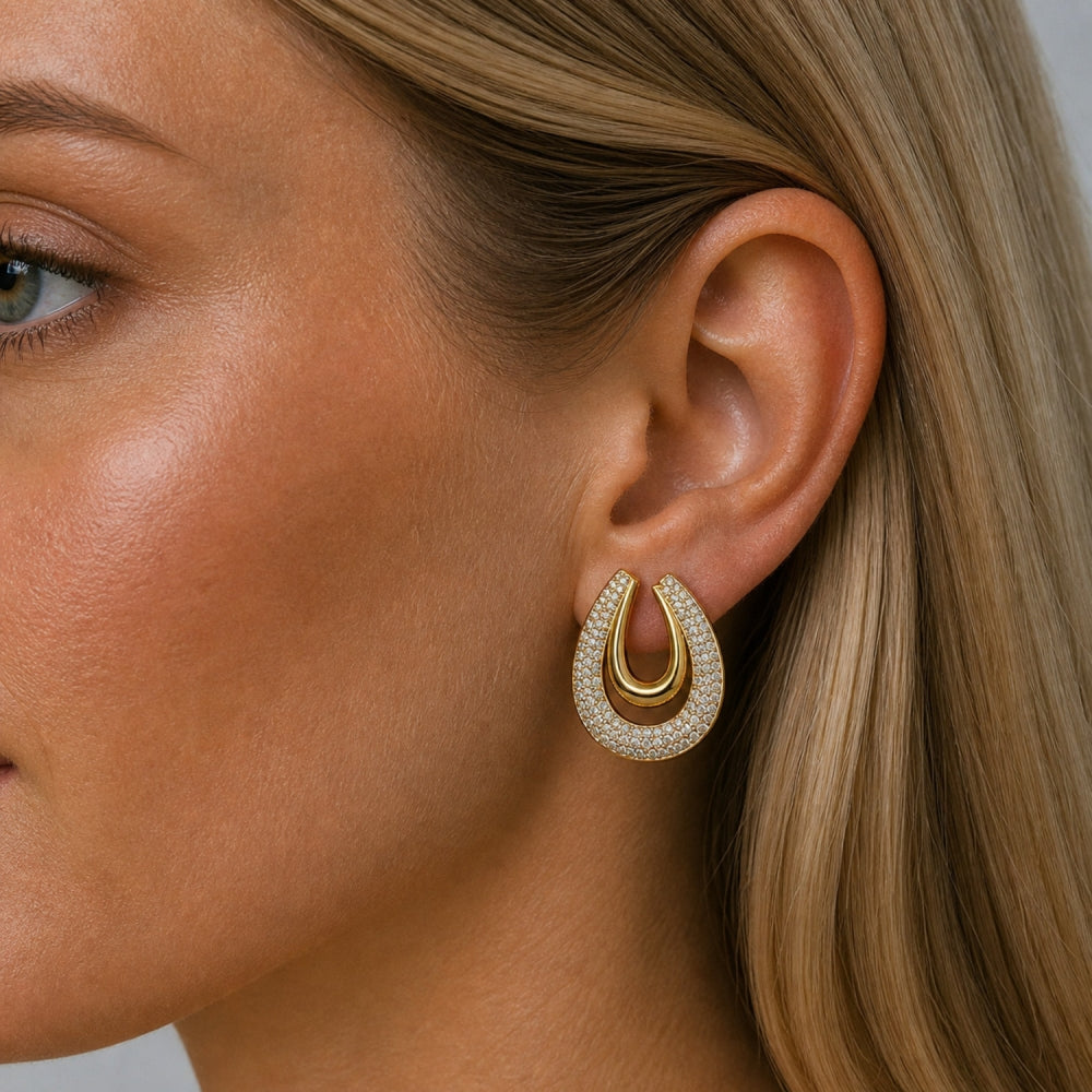 Oro Laminado Stud Earring, Gold Filled Style with White Cubic Zirconia, Polished, Golden Finish