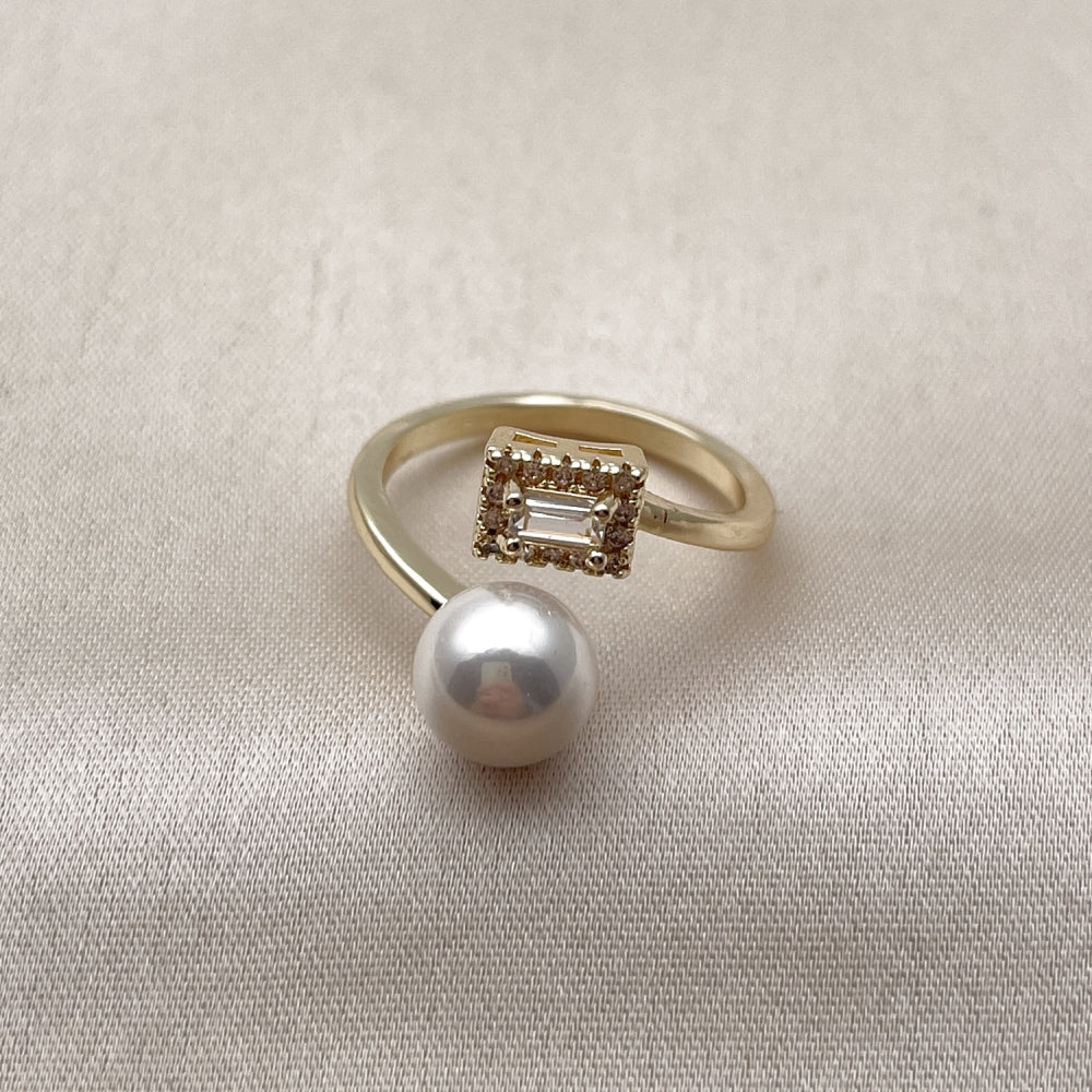 Oro Laminado Multi Stone Ring, Gold Filled Style Ball and Cluster Design, with Ivory Pearl and White Cubic Zirconia, Polished, Golden Finish