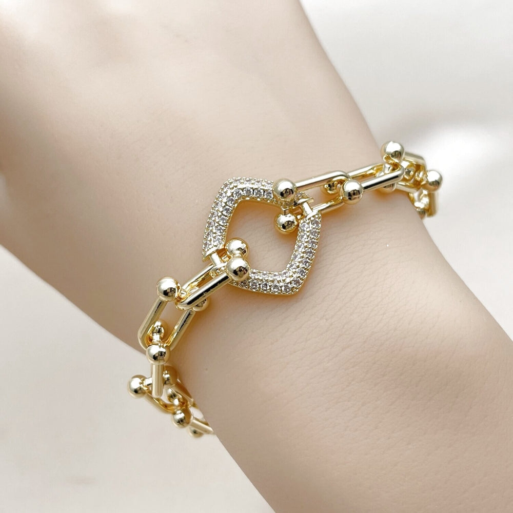 Oro Laminado Fancy Bracelet, Gold Filled Style with White Micro Pave, Polished, Golden Finish