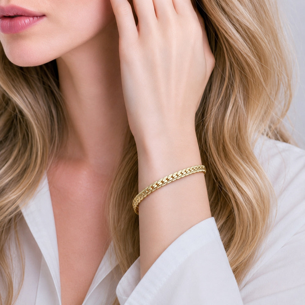 Oro Laminado Basic Bracelet, Gold Filled Style Polished, Golden Finish