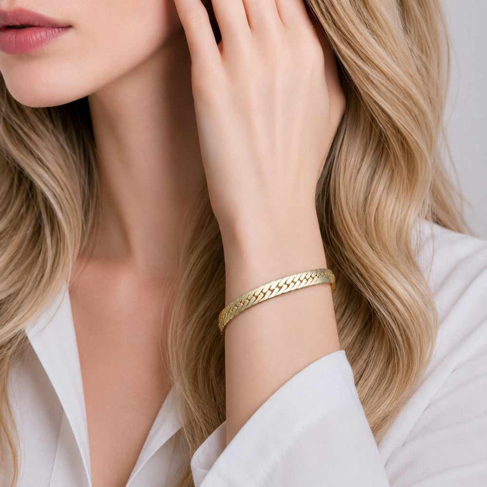 Oro Laminado Basic Bracelet, Gold Filled Style Polished, Golden Finish