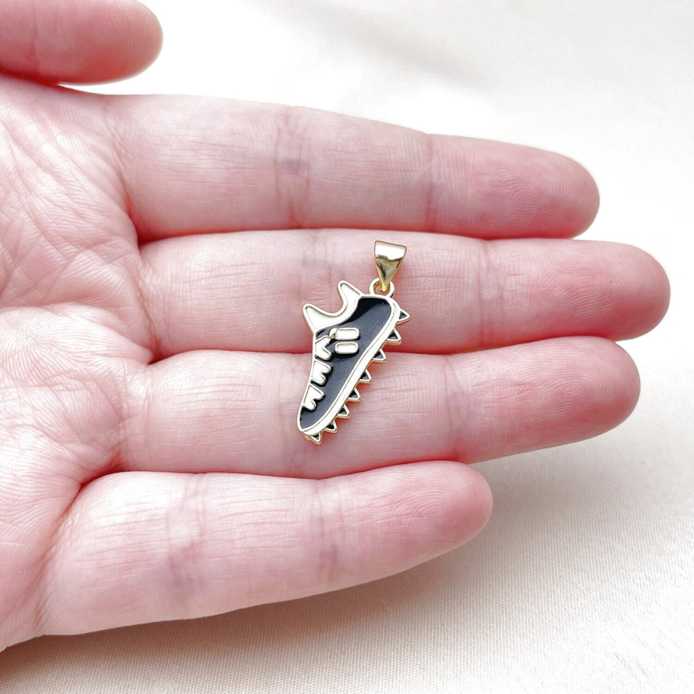 Oro Laminado Fancy Pendant, Gold Filled Style Shoes Design, Black Enamel Finish, Golden Finish