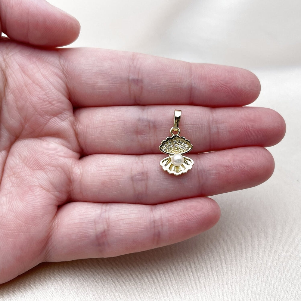 Oro Laminado Fancy Pendant, Gold Filled Style Shell Design, with Ivory Pearl and White Micro Pave, Polished, Golden Finish