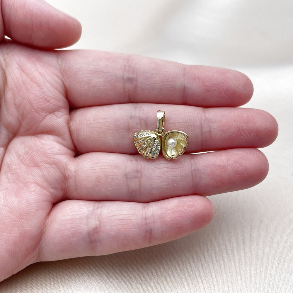 Oro Laminado Fancy Pendant, Gold Filled Style Heart Design, with Ivory Pearl and White Micro Pave, Polished, Golden Finish