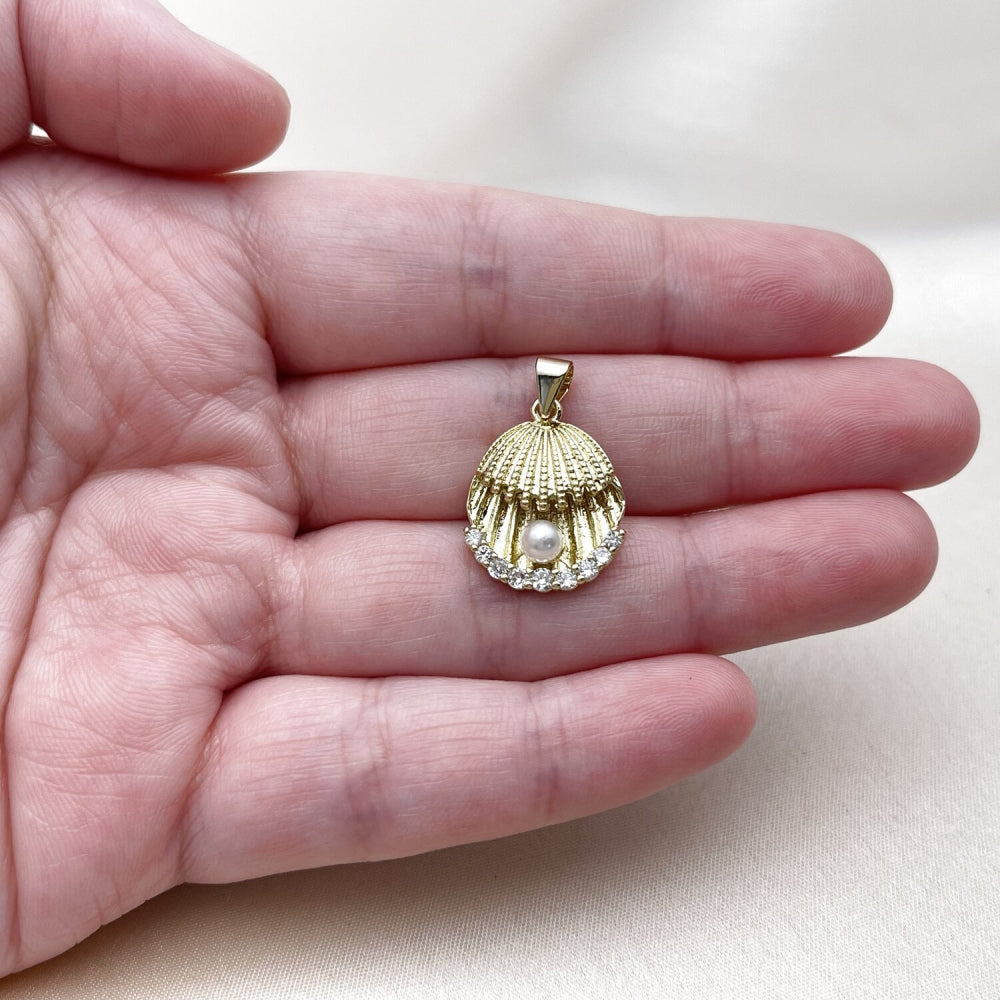 Oro Laminado Fancy Pendant, Gold Filled Style Shell Design, with Ivory Pearl and White Cubic Zirconia, Polished, Golden Finish