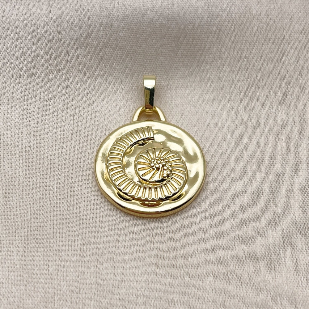 Oro Laminado Fancy Pendant, Gold Filled Style Snail Design, Polished, Golden Finish