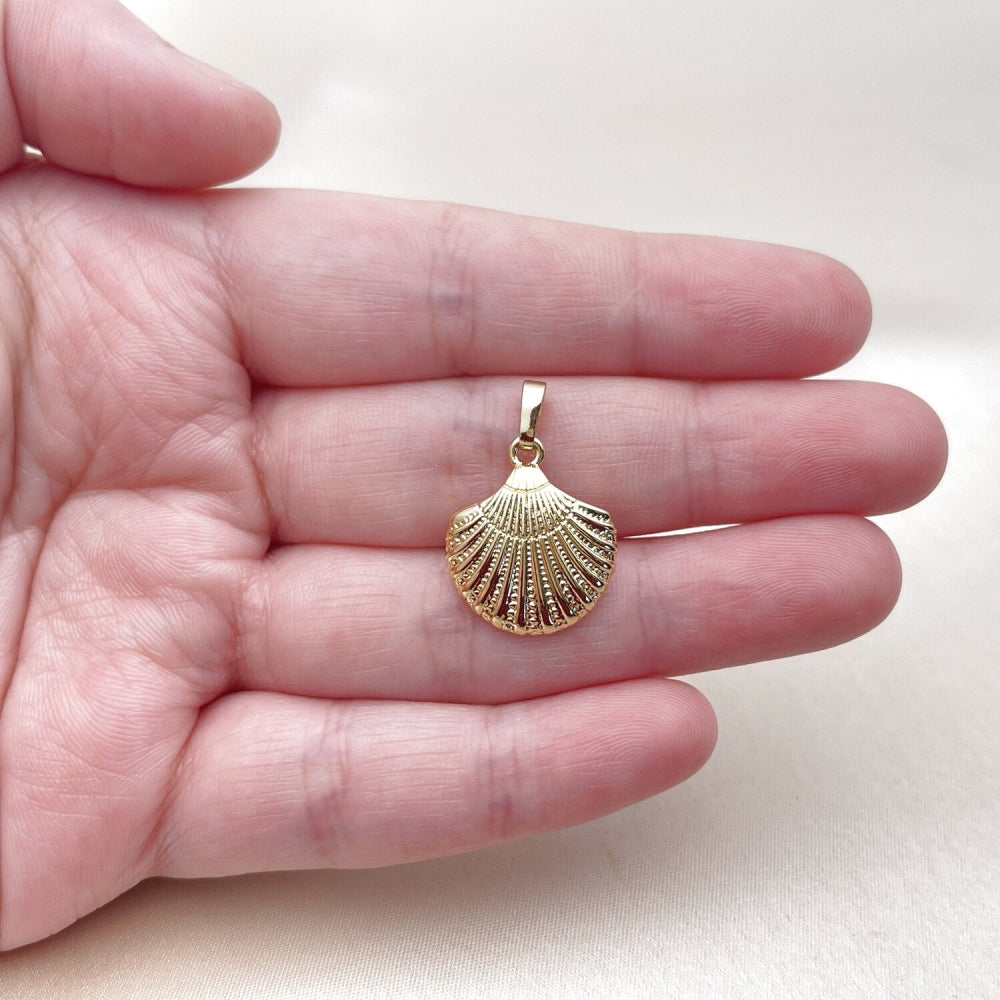 Oro Laminado Fancy Pendant, Gold Filled Style Shell Design, Polished, Golden Finish