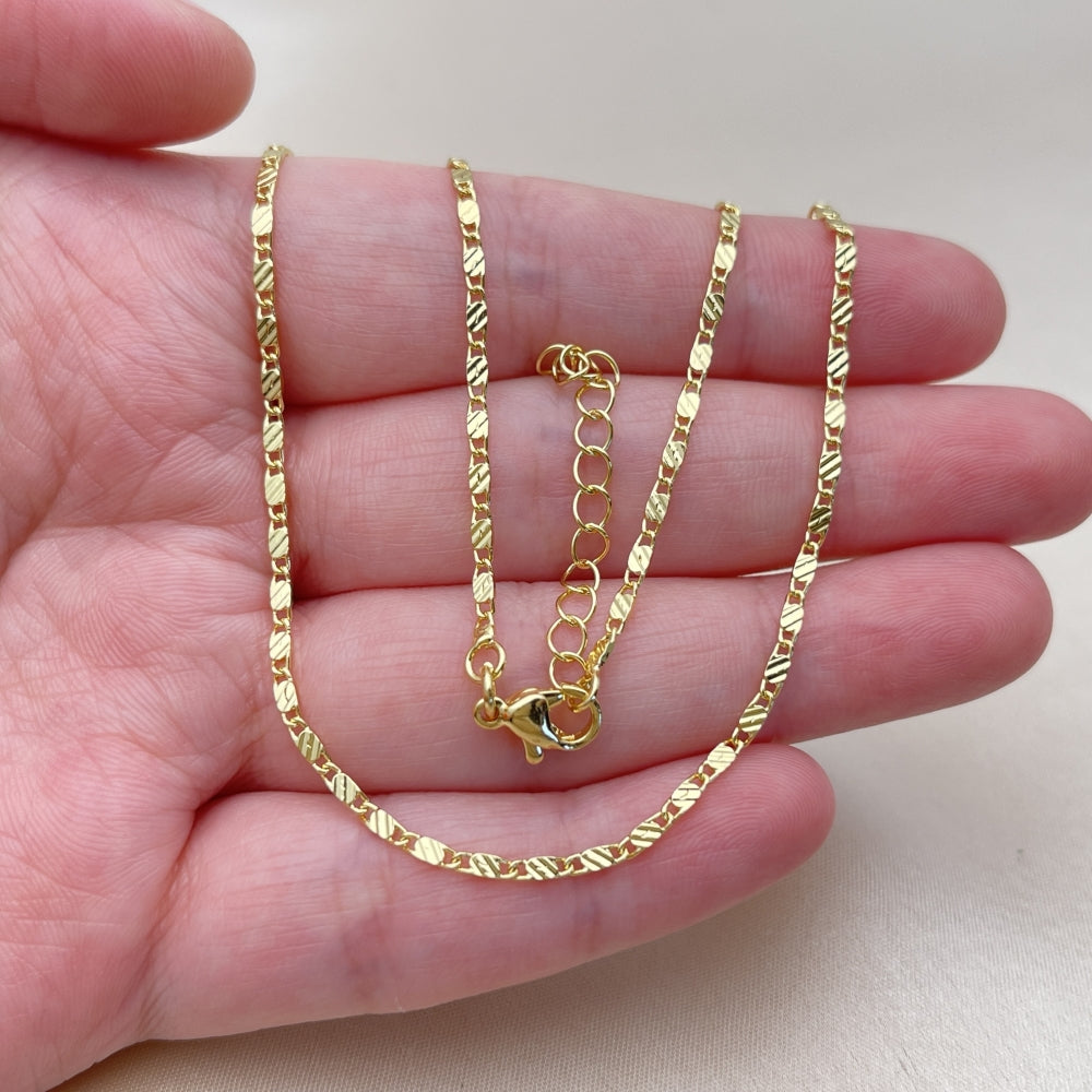 Oro Laminado Basic Necklace, Gold Filled Style Diamond Cutting Finish, Golden Finish