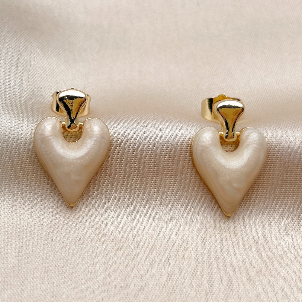 Oro Laminado Stud Earring, Gold Filled Style Heart Design, White Enamel Finish, Golden Finish