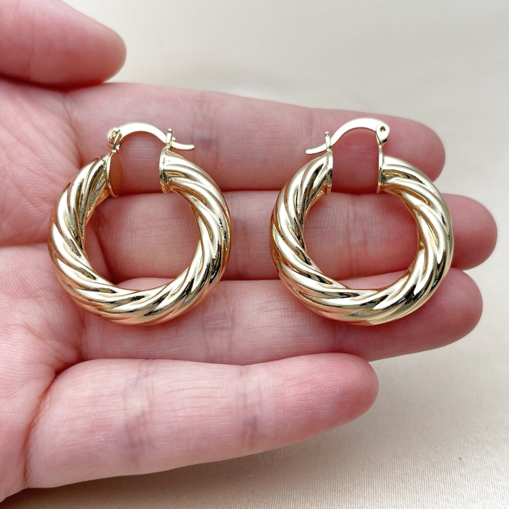 Oro Laminado Small Hoop, Gold Filled Style Twist and Hollow Design, Polished, Golden Finish