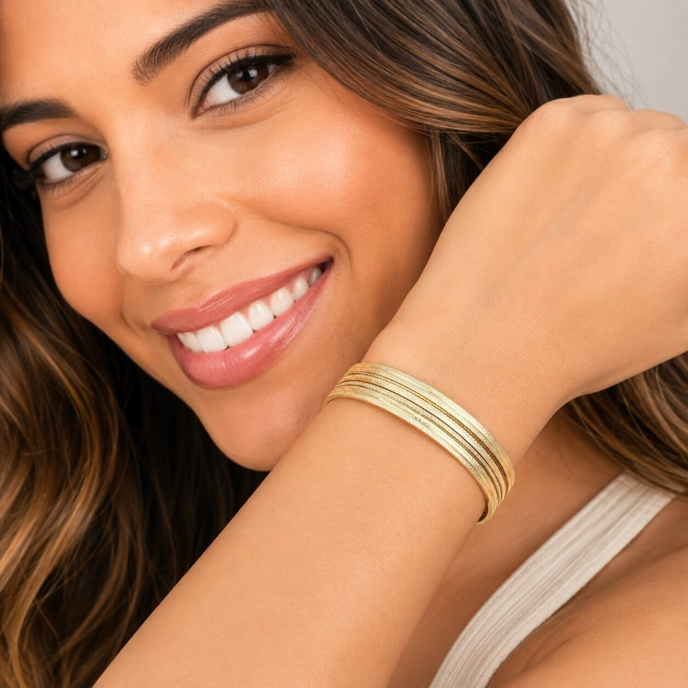 Oro Laminado Trio Bangle, Gold Filled Style Diamond Cutting Finish, Golden Finish